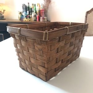 2/$30 🏠 Wicker Basket